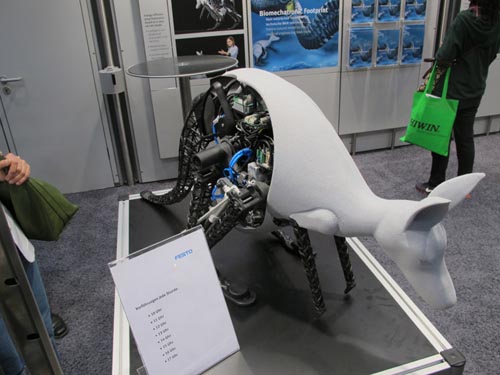 爱游戏（ayx）中国官方网站工程师探访2014汉诺威工业博览会-3.jpg